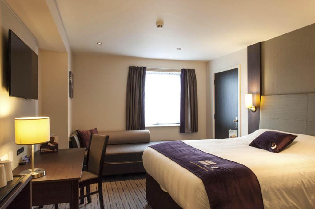 Premier Inn Southampton City Centre Номер фото
