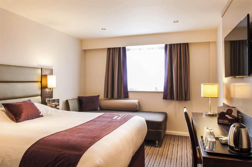 Premier Inn Southampton City Centre Номер фото