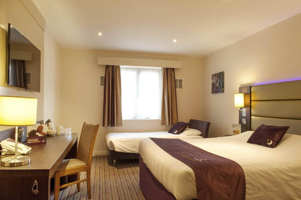 Premier Inn Southampton City Centre Номер фото