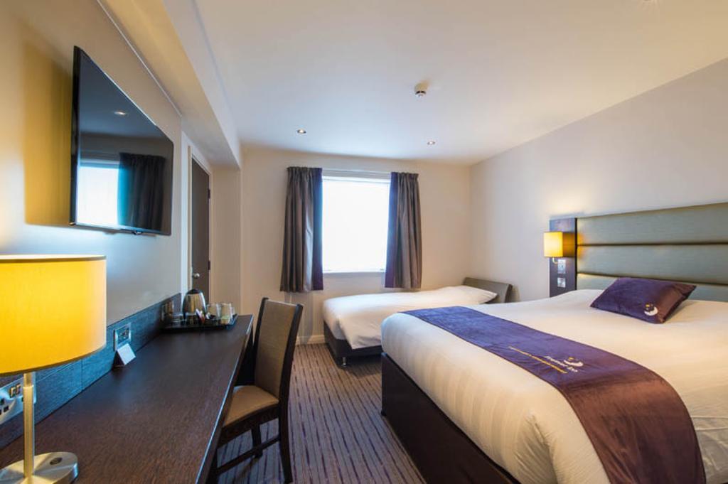 Premier Inn Southampton City Centre Номер фото